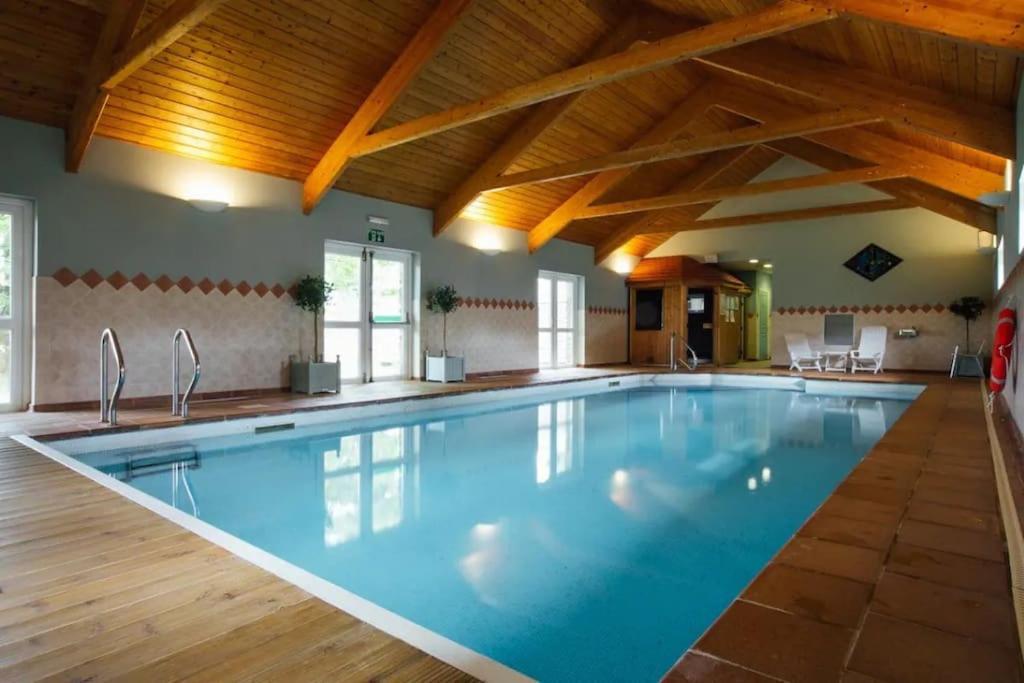 Barn Cottage - Family-Friendly Cottage With Heated Indoor Pool Хавърфордуест Екстериор снимка